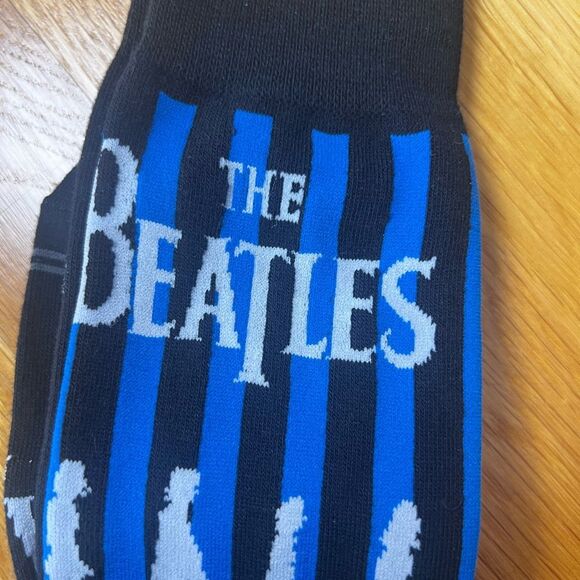 Beatles 3 Pairs Perri's Socks Black and Blue Casual Socks Mens Size 7-12 - Picture 7 of 7